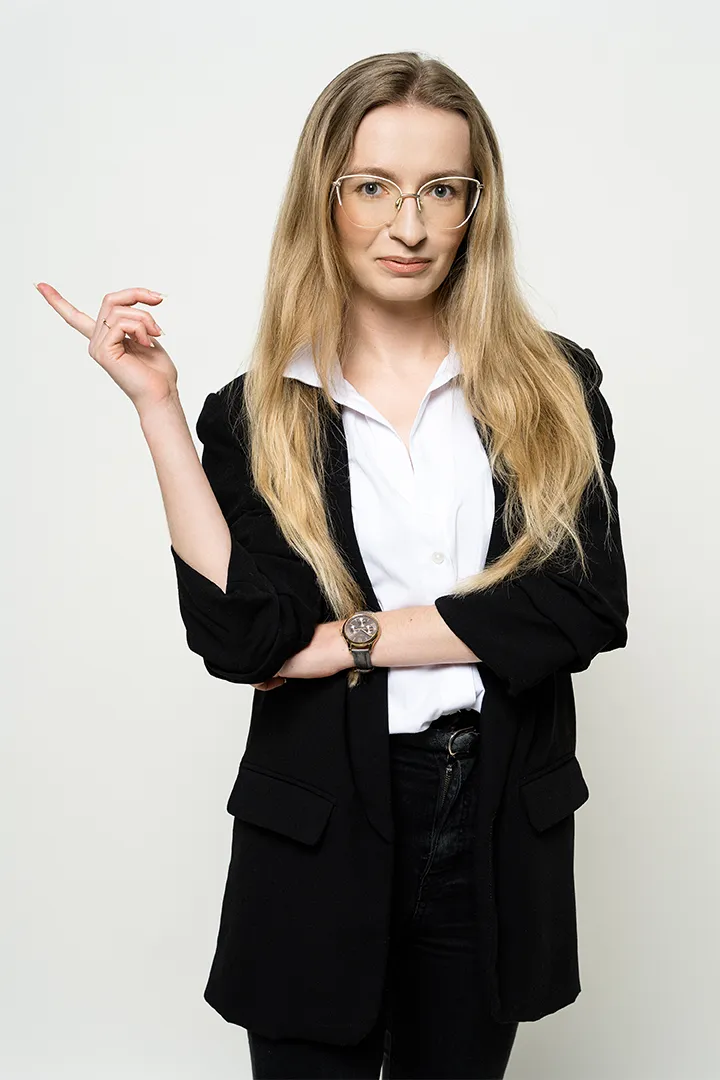 Weronika Sok, doradca kredytowy w Newpoint Finance – kredyty i pożyczki dla firm pod zastaw